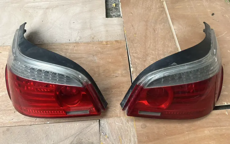 Задние фонари BMW E60 оригинал рест за 50 000 тг. в Алматы