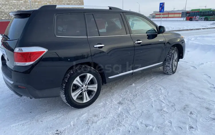 Toyota Highlander 2012 года за 11 000 000 тг. в Актобе