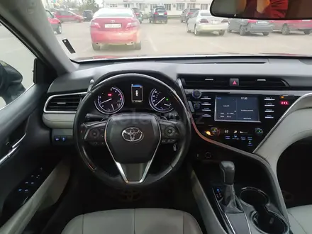 Toyota Camry 2018 года за 12 500 000 тг. в Алматы – фото 24