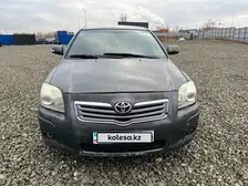 Toyota Avensis, 2008