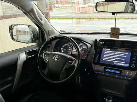Toyota Land Cruiser Prado 2022 года за 26 000 000 тг. в Атырау – фото 16