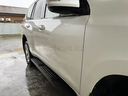 Toyota Land Cruiser Prado 2022 года за 26 000 000 тг. в Атырау – фото 5