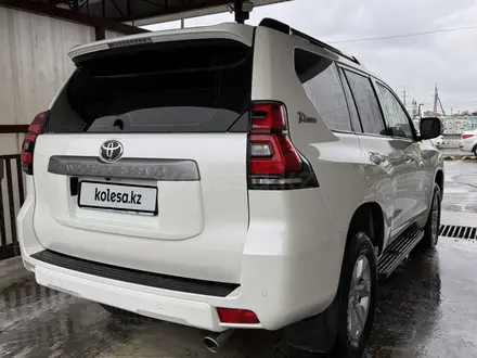 Toyota Land Cruiser Prado 2022 года за 26 000 000 тг. в Атырау – фото 7