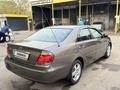 Toyota Camry 2005 года за 6 000 000 тг. в Шымкент – фото 2