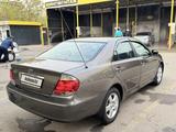 Toyota Camry 2005 года за 6 000 000 тг. в Шымкент – фото 2
