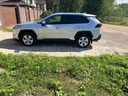 Toyota RAV4 2021 года за 14 500 000 тг. в Петропавловск