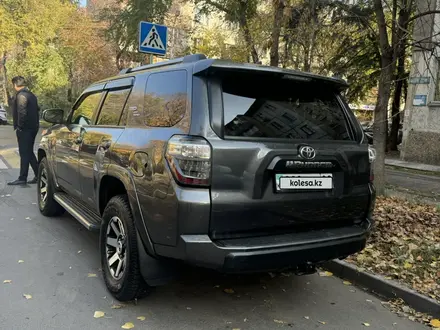 Toyota 4Runner 2018 года за 18 300 000 тг. в Алматы – фото 3