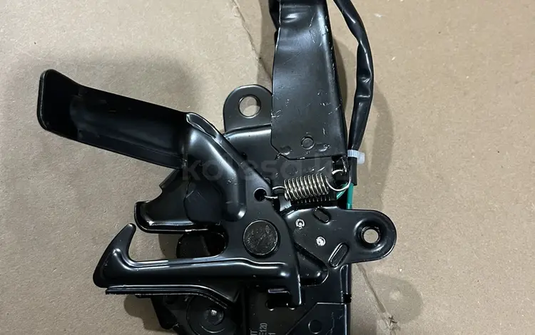 Замок капота Toyota Highlander 14-19 за 20 000 тг. в Алматы