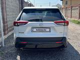 Toyota RAV4 2020 года за 12 500 000 тг. в Алматы