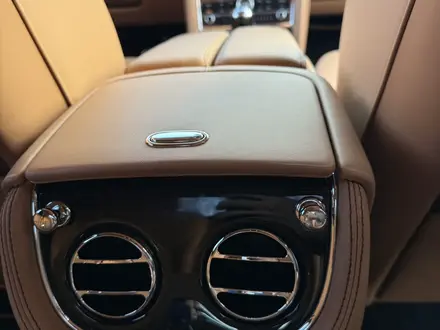 Bentley Mulsanne 2013 года за 65 000 000 тг. в Алматы – фото 15