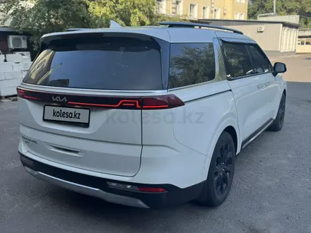 Kia Carnival 2022 года за 17 500 000 тг. в Алматы – фото 24