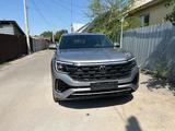 Volkswagen Teramont 2024 года за 29 500 000 тг. в Алматы