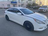 Hyundai Sonata 2012 годаfor4 800 000 тг. в Атырау – фото 4