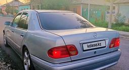 Mercedes-Benz E 240 1998 года за 3 500 000 тг. в Туркестан – фото 4