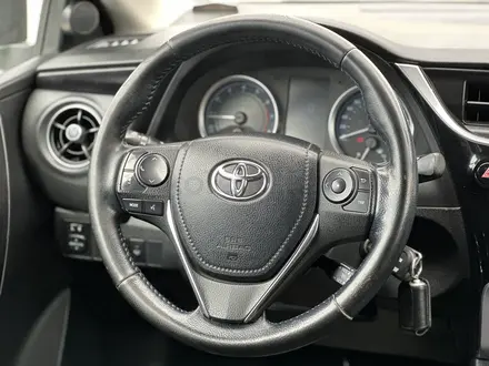 Toyota Corolla 2018 года за 9 300 000 тг. в Актобе – фото 14
