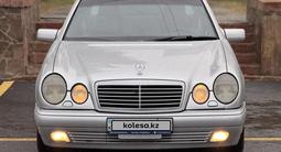 Mercedes-Benz E 320 1999 года за 3 400 000 тг. в Караганда – фото 3