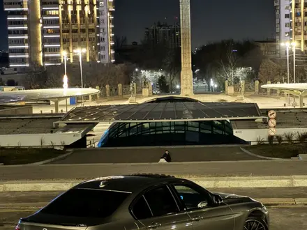 BMW 330 2018 года за 15 500 000 тг. в Алматы – фото 8