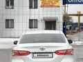 Toyota Camry 2018 года за 14 000 000 тг. в Актобе – фото 5