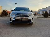 Toyota Highlander 2015 годаүшін11 300 000 тг. в Актау – фото 3