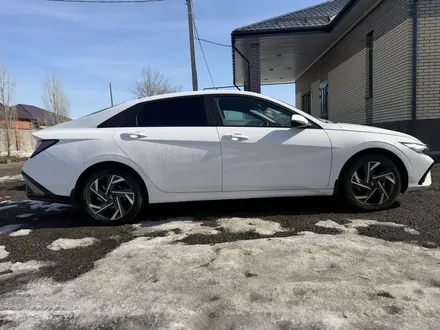 Hyundai Elantra 2024 года за 11 700 000 тг. в Актобе – фото 5