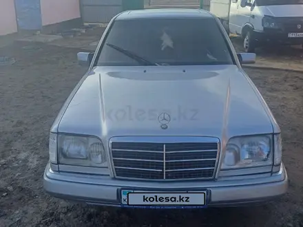 Mercedes-Benz E 280 1993 года за 2 500 000 тг. в Кызылорда – фото 3