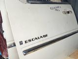 Двери на Эскалэйд Cadillac Escalade 07-14 привозные из Японии перед и задүшін50 000 тг. в Алматы – фото 2
