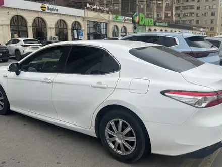 Toyota Camry 2018 года за 7 900 000 тг. в Актау – фото 7