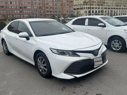 Toyota Camry 2018 года за 7 900 000 тг. в Актау – фото 4
