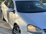 Volkswagen Jetta 2006 года за 3 050 000 тг. в Караганда – фото 4