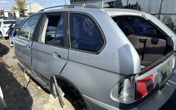 BMW X5 2002 года за 800 000 тг. в Актобе