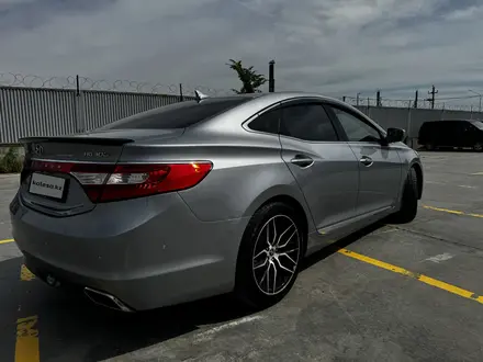 Hyundai Grandeur 2015 года за 9 700 000 тг. в Алматы – фото 7