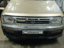 Nissan Pathfinder, 1997