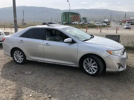 Toyota Camry 2013 года за 7 500 000 тг. в Актобе – фото 3