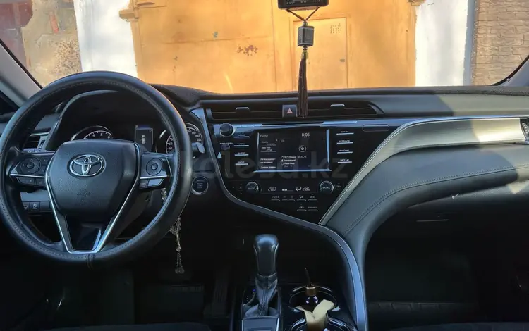 Toyota Camry 2019 года за 12 300 000 тг. в Караганда