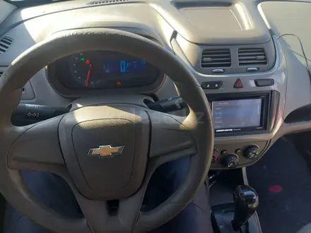 Chevrolet Cobalt 2014 года за 2 800 000 тг. в Уральск – фото 11
