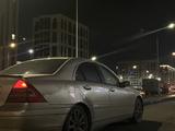 Mercedes-Benz C 180 2001 года за 3 300 000 тг. в Кокшетау – фото 3