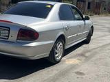 Hyundai Sonata 2003 года за 2 300 000 тг. в Аксукент – фото 2