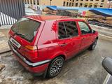 Volkswagen Golf 1993 года за 900 000 тг. в Астана – фото 2