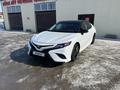 Toyota Camry 2020 годаүшін14 000 000 тг. в Актобе – фото 2