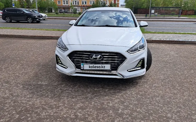 Hyundai Sonata 2019 года за 9 500 000 тг. в Астана