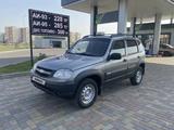 Chevrolet Niva 2015 года за 3 500 000 тг. в Актобе – фото 2