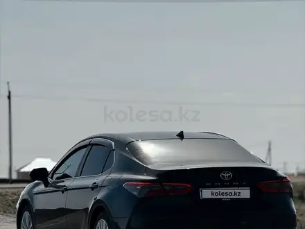 Toyota Camry 2019 года за 13 500 000 тг. в Атырау – фото 16