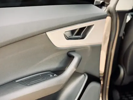 Audi Q8 2023 года за 37 000 000 тг. в Алматы – фото 26