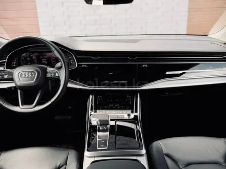 Audi Q8 2023 года за 37 000 000 тг. в Алматы – фото 27