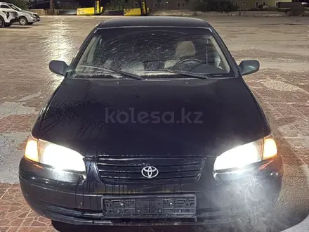 Toyota Camry 1998 года за 3 000 000 тг. в Шымкент – фото 2