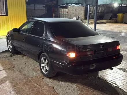 Toyota Camry 1998 года за 3 000 000 тг. в Шымкент – фото 6