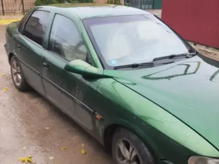 Opel Vectra 1996 года за 900 000 тг. в Атырау – фото 2