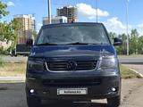 Volkswagen Multivan 2008 года за 10 000 000 тг. в Астана