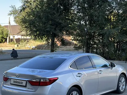 Lexus ES 350 2014 года за 8 500 000 тг. в Уральск – фото 3