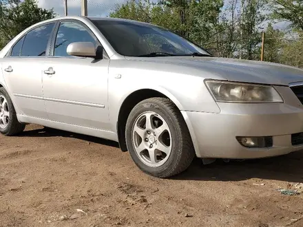 Hyundai Sonata 2005 годаүшін3 600 000 тг. в Актобе – фото 8